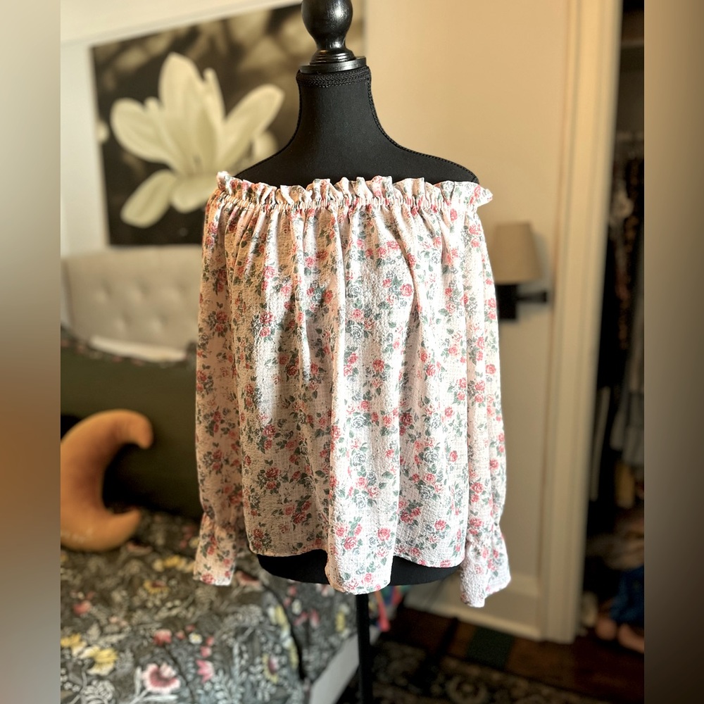 Off shoulder soft pink floral long sleeve peasant top Size 10 (runs large)